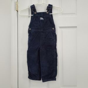 Selling a preloved Oshkosh B'gosh corduroy overalls my son outgrew